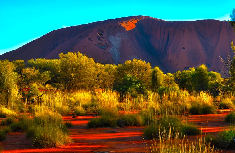 Ayers Rock in der Morgensonne